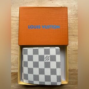 Louis Vuitton White wallet